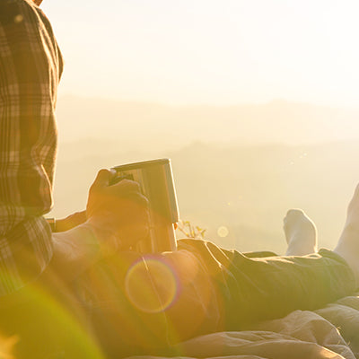 ヒトは何故キャンプに行くのか？